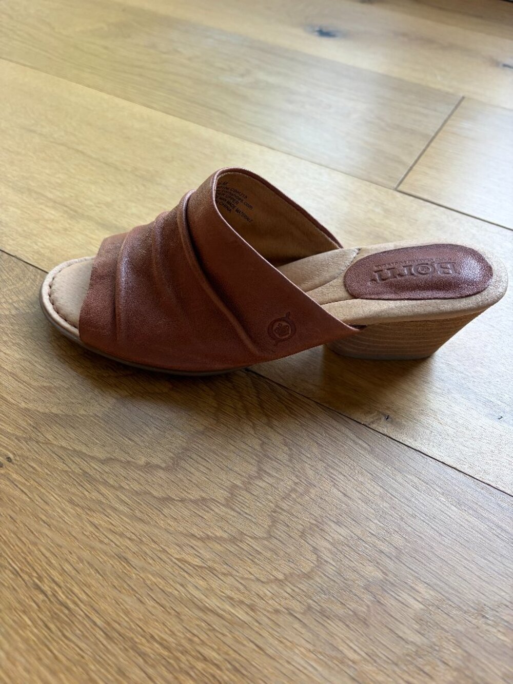 BORN Lemhi Leather Slide Sandal Size 6